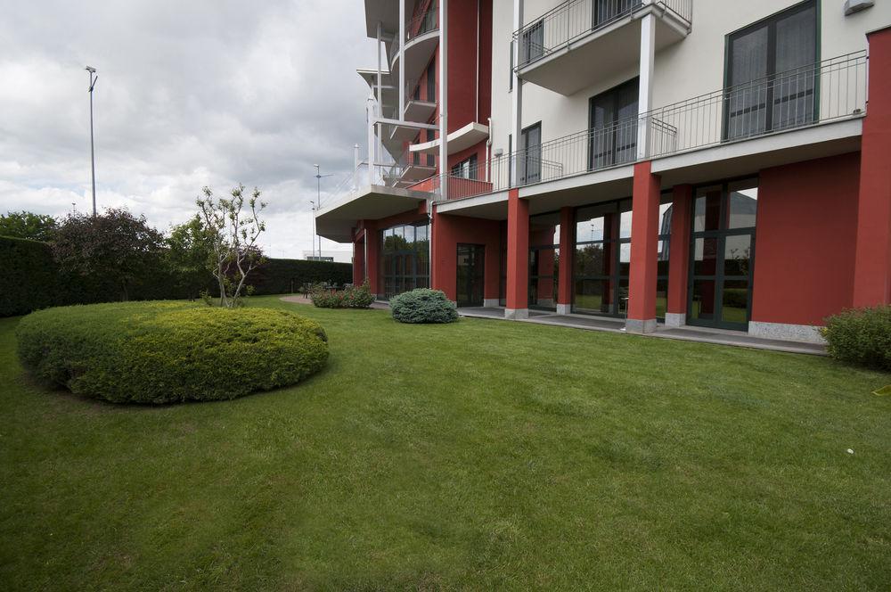 Hotel Brindor Poirino Kültér fotó