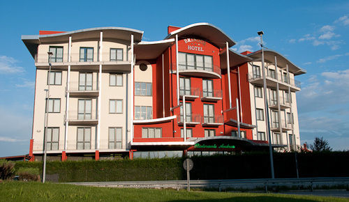 Hotel Brindor Poirino Kültér fotó